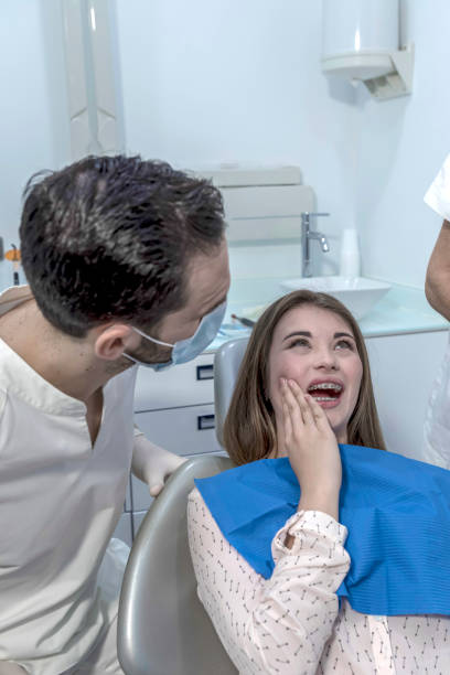 Best Emergency Cosmetic Dentistry (e.g., broken veneers) in USA